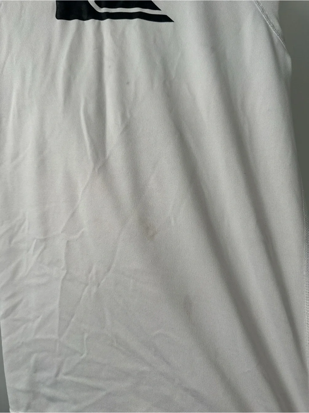 Quicksilver Off White Short Sleeve Rash Guard Surf Tee No Size Tag Est. Size Men